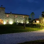 Sarzana-charming Pool And Bb Apartamento